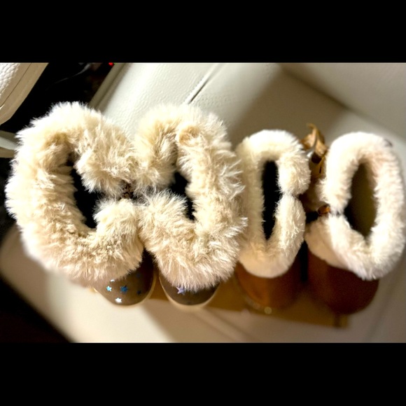 (Toddler) Cat & Jack & Olive Eddie Faux Fur Boots (NWOT), Size 5M (2 Pair): $20 - Picture 4 of 16